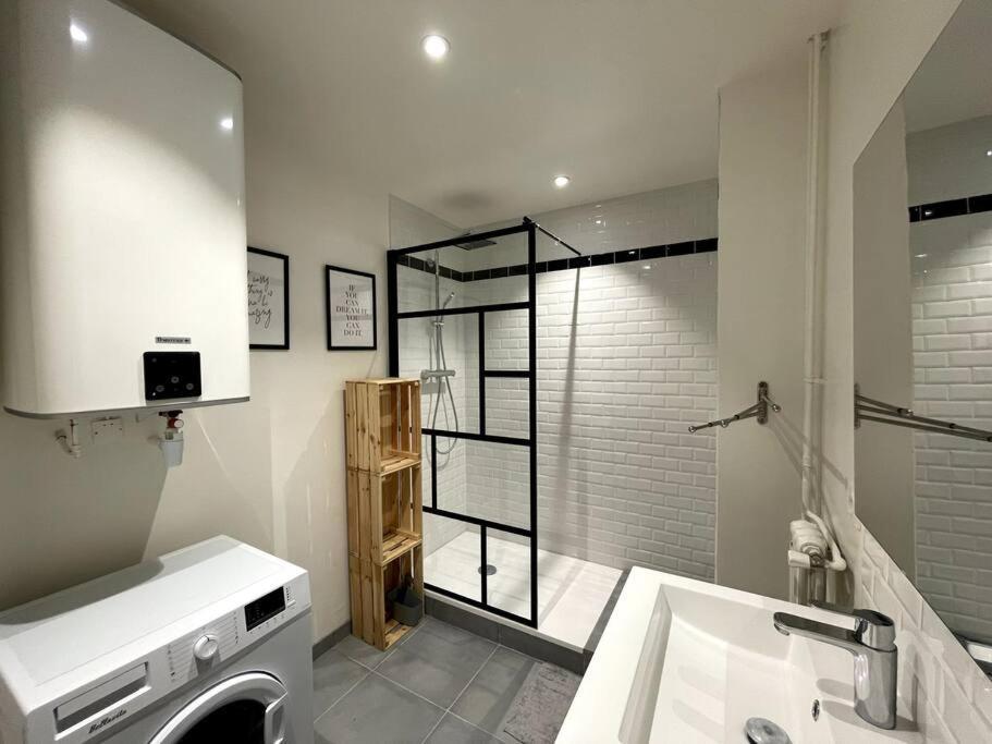 Appartement Le Contemporain à Nîmes Extérieur photo